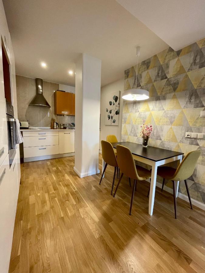 ורוצלב Boutique Apartments - Old Town 120M2 - Private Underground Parking - מראה חיצוני תמונה